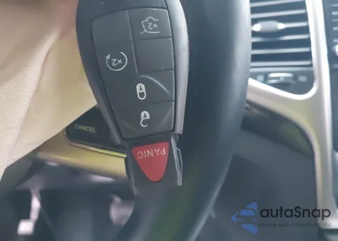 2013 Jeep Grand Cherokee Laredo z USA, uszkodzony, nr VIN 1C4RJFAG7DC544101